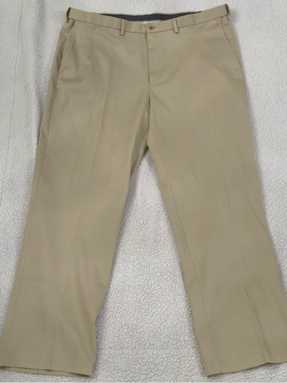 Haggar Classic Fit Dress Pants No Iron Khaki Expandable Waist Flat Front 44x32